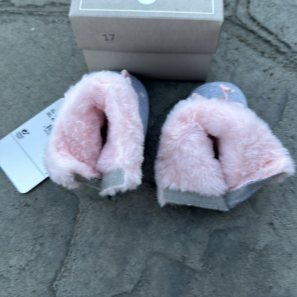 Mayoral Baby Girl Shoes Booties Dots Gray Pink Fur Lined 19 US 4 NWT Boots - Picture 4 of 5